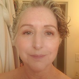 Meet your Posher, Rina